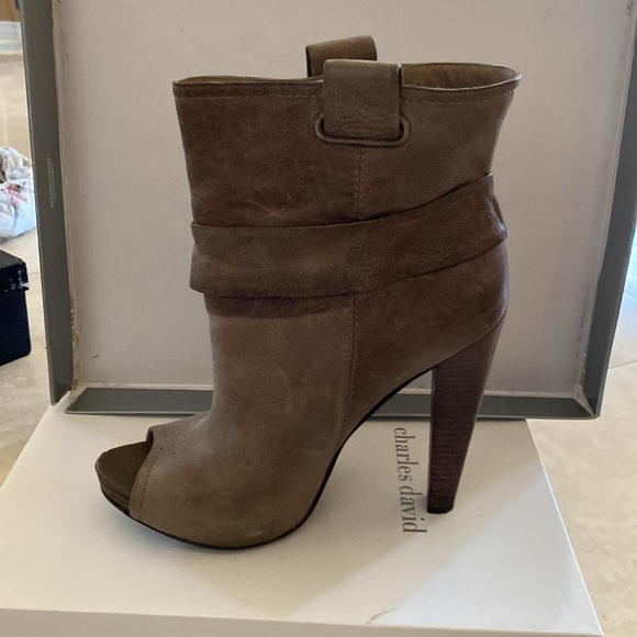 Booties - Picture 3 of 4